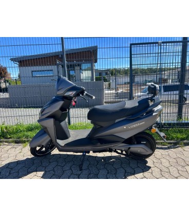 Elektroroller FALCON, Front