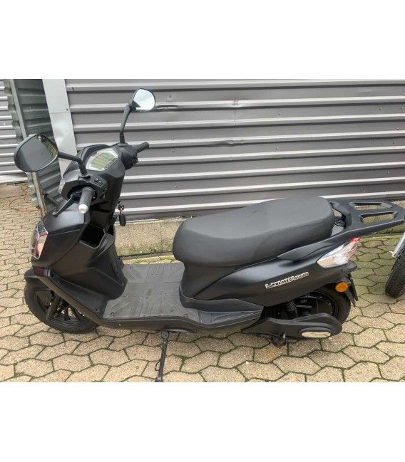 E-Roller Long Runner  60V/30Ah Lithium-Akku, 2800 Watt,Silber- Grau, 35 km gelaufen (LR12)