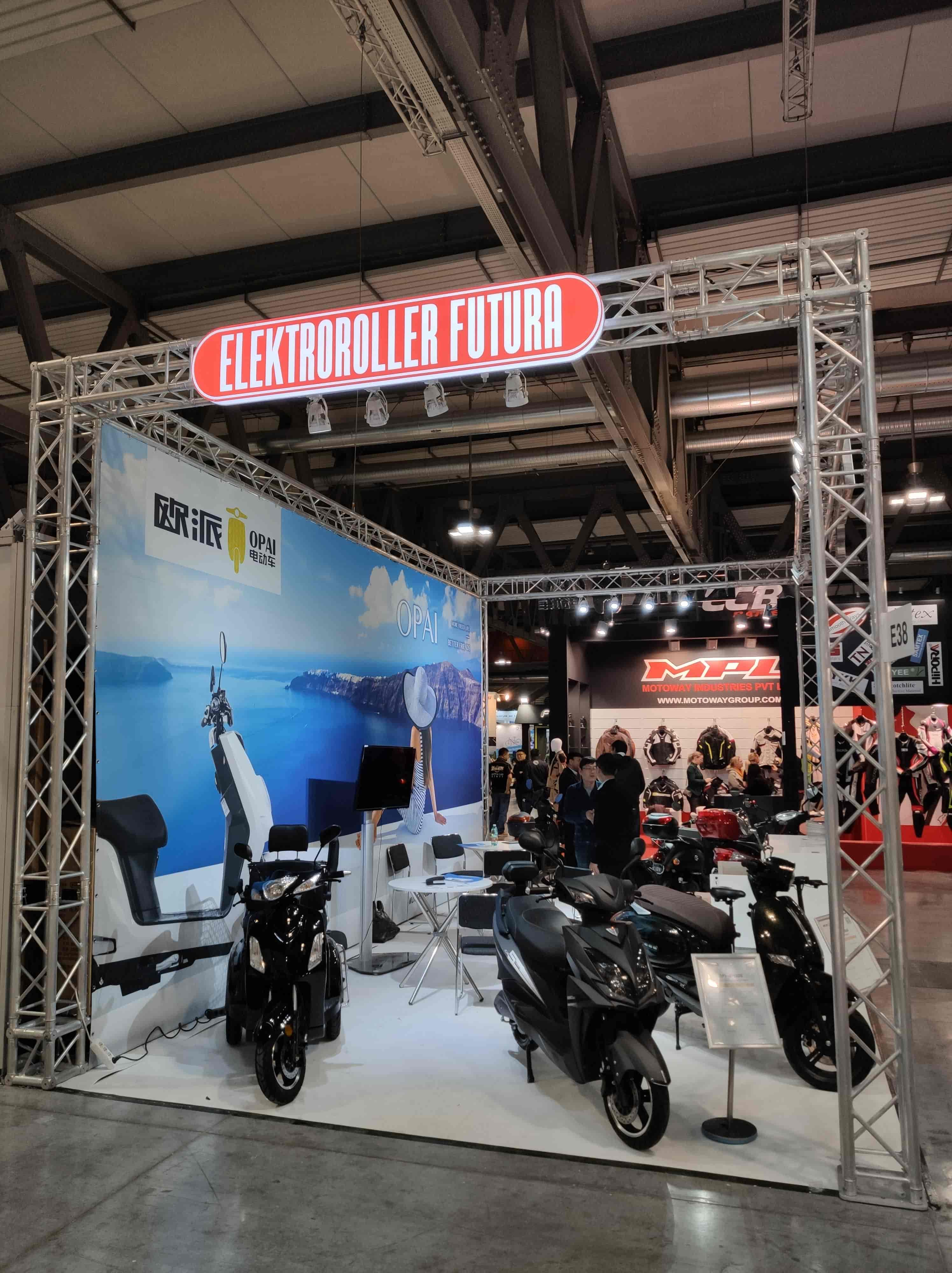 Elektroroller Futura Handler